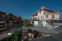L'Araba Fenice Hotel & Resort Hotel in zona Ischia di Pietratonda - Area Picnic e Camping Fiume Calore