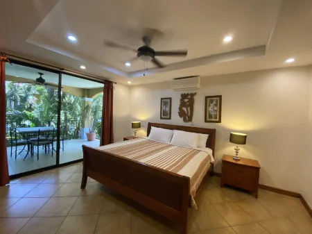 Monte Carlo Luxury Condominiums Отели в г. Хако