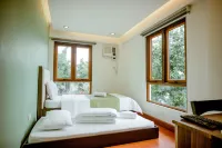 إستانسيا دي لورينزو تارلاك فنادق في تارلاك