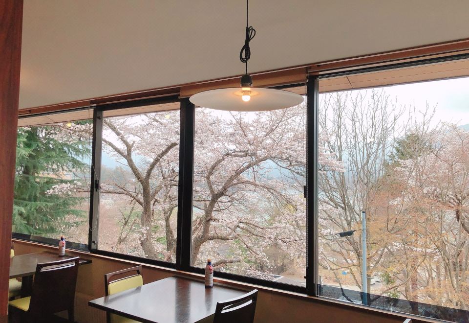 브리즈베이 레이크 리조트 가와구치호의 로비 또는 공용 공간 이미지