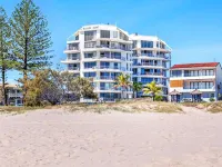 Oceanside Resort Hotels in Bilinga