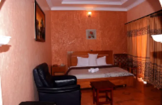 LaMaison Hotel Các khách sạn ở 