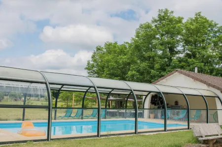 Les Galapons Отели в г. Виньё