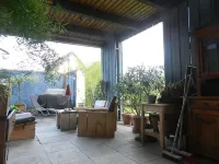 Blue Wall Bnb Hotel a