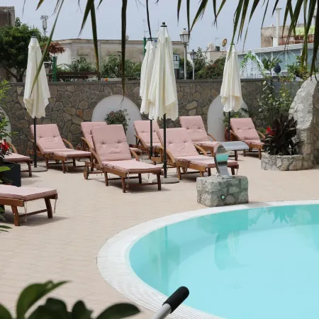 Bougainville Luxury Boutique Hotel