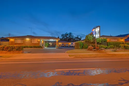 Cadman Motor Inn and Apartments Hôtels à : East Tamworth