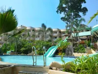 Hawaii Resort Family Suites - Beach