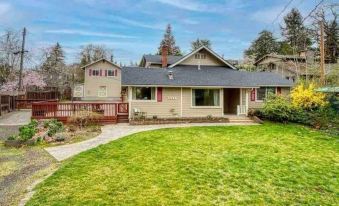 Medford Home and 2 Condos with Pool