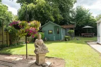 馬爾堡之家飯店-民宿