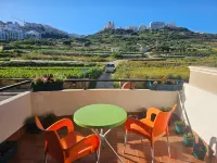 Country View Apartment