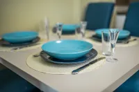 Sky Cabin Apartments - Free Garage - พร้อมอาหารเช้า