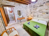 Skarinou's Landhouse Poolside Apartment Hoteles cerca de Drapia Horse Farm
