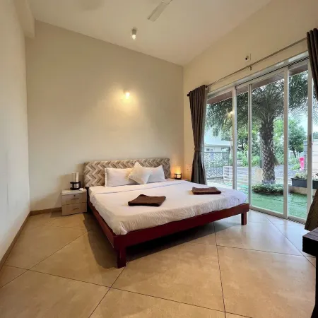 Touchwood By Stellar Stays Отели рядом с достопримечательностью «Карла Кейвс»