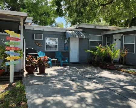 Quaint studio Hotéis em Largo