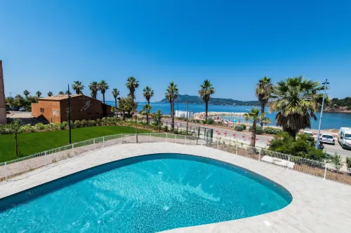 Résidence Néméa le Cap Azur Hotels in Saint-Mandrier-sur-Mer