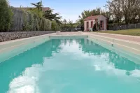 Résidence Pierre & Vacances le Fort de la Rade فنادق في Dolus D'Oleron