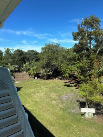 Charming 2-bedroom 2- bath home located in the middle of The Key Deer Refuge.