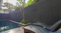 M Studio Karawaci - piscina