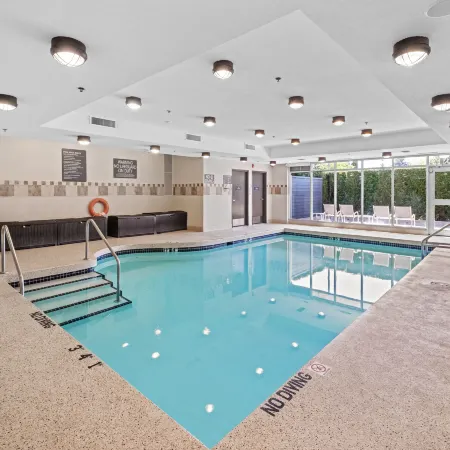 Holiday Inn & Suites SURREY EAST - CLOVERDALE by IHG