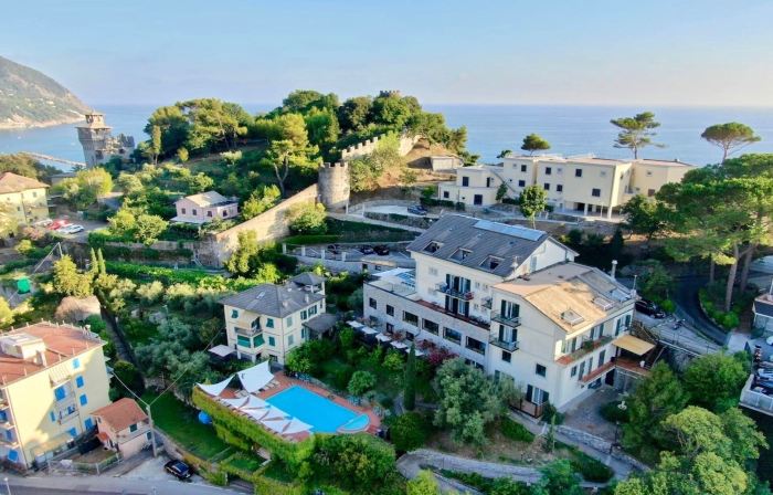 Adults-Only Boutique Hotel Villa Edera & La Torretta