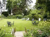 La Gourmandine Hotels in Chatellerault