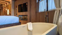 Mohe Boutique Hotel - Hot Tub