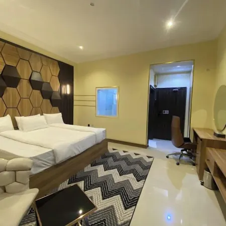 Cacid Hotels