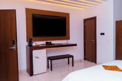 Tchetche Hotel & Restaurant Hotels near Aemo Company Limited