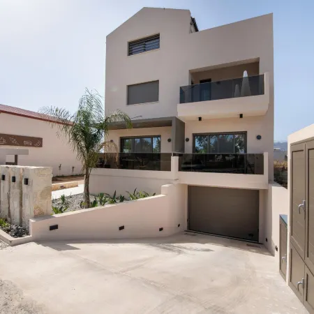 Flos Apartments