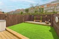 Host Stay Clearwell Gardens