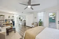 Sandpiper Hotels in South Patrick Shores