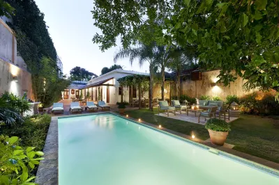 Casas del XVI のホテル