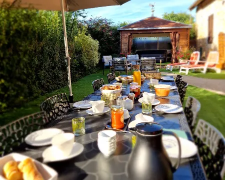 Chambres d'hôtes Une Autre Maison Отели в г. Бюфар