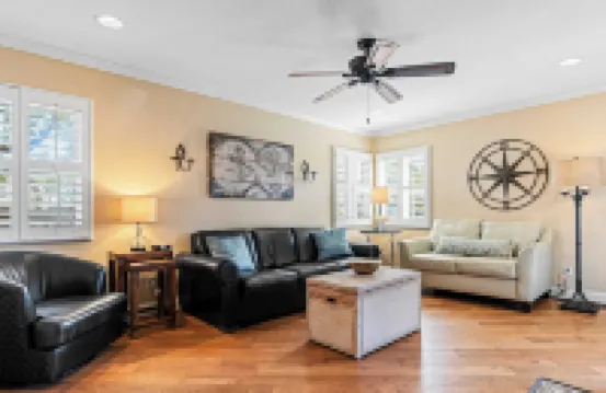 Close to Beach w Patio Resort Amenities the Point at Corniche by AvantStay STR16-0458