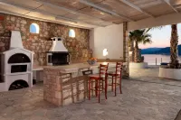 Arte Suites Pefki - مسبح غير متناهي
