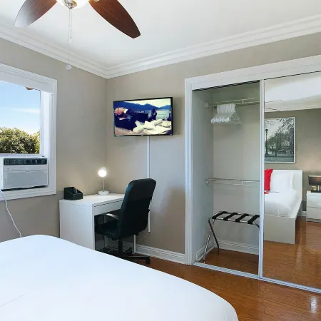 Multi-level 2br-fast Wifi-free Parking -cm-1