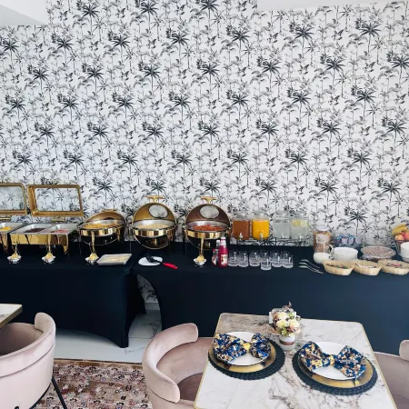H & H Boutique & Spa