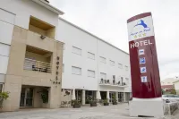 Hotel Aguiar da Pena فنادق في 