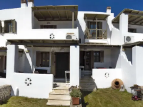To Pithari Hotels in Skiros