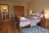 Burkes Holiday Cottages Hotel di 