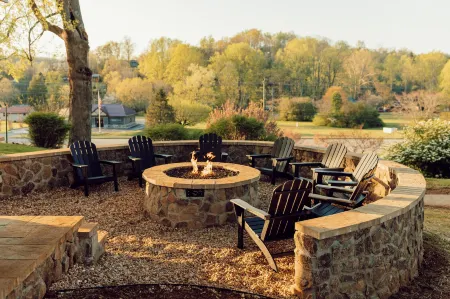 Tremont Lodge & Resort