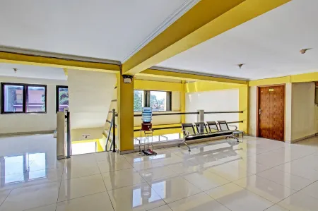 Homestay Tentrem Simpang Lima Отели в г. Pati Regency