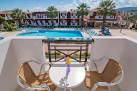 Yakinthos Hotel - Pools