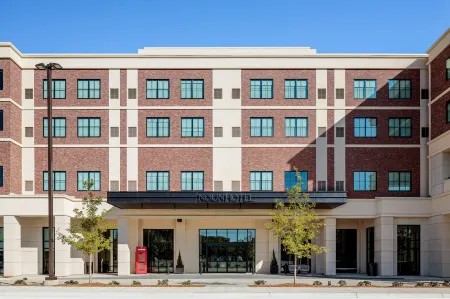 Noun Hotel, Norman, A Tribute Portfolio Hotel Отели рядом с достопримечательностью «STASH»