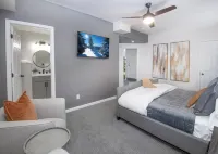 Escape to Modern Mountain Retreat Near Top Ski Resorts w/ Hot Tub!