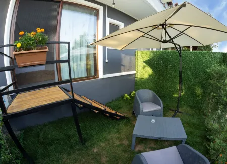 Yigit Pansiyon Отели в г. Rustempasa Mahallesi