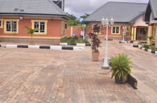 Mary Queen Hotels and Suites Отели в г. 