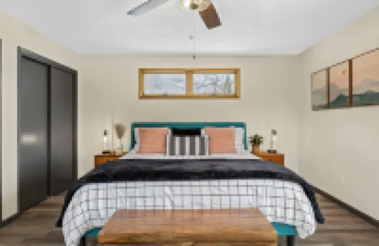 Charming 2-Bedroom Cottage with Game-Room and WiFi in Bolton Landing/Lake George