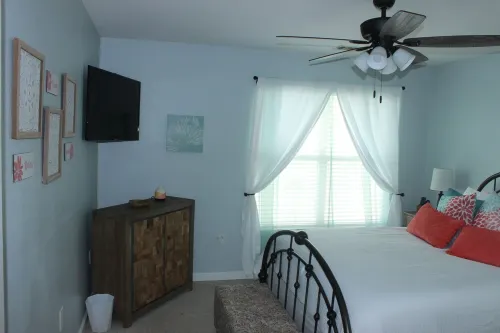 2BD/2 BR Water Front Condo ... Haven in the springs