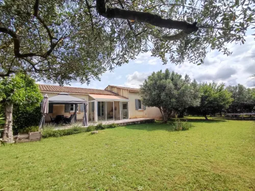 Villa - Pool - 3 Bedrooms - Garden